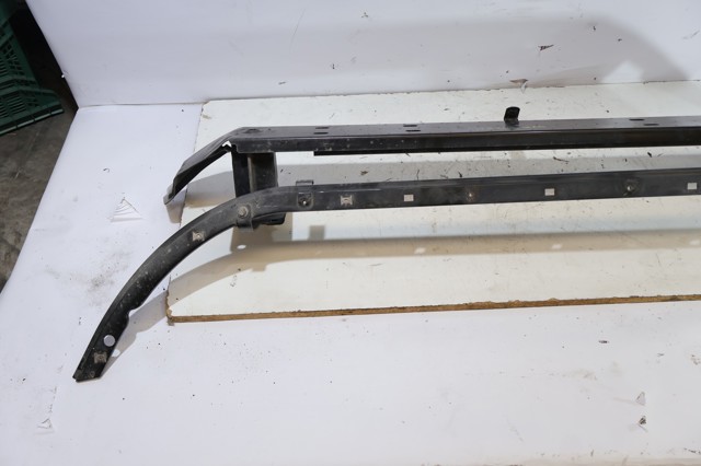 Refuerzo parachoque delantero 1611677380 PEUGEOT