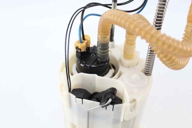 16117243972 Módulo de bomba de combustible con sensor de nivel de combustible  comprar en Pontevedra