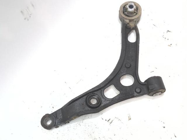 1612735580 Brazo inferior derecho de la suspensión delantera  en stock Sabadell
