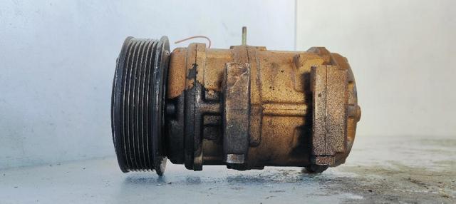 HYUNDAI 1615017700 Compresor de aire acondicionado  en stock Terrassa