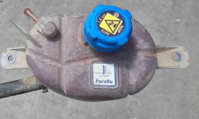 PEUGEOT 1622715480 Vaso de expansión  en stock Terrassa