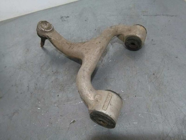 1633330101 MERCEDES Brazo superior derecho de la suspensión delantera  disponible Vigo