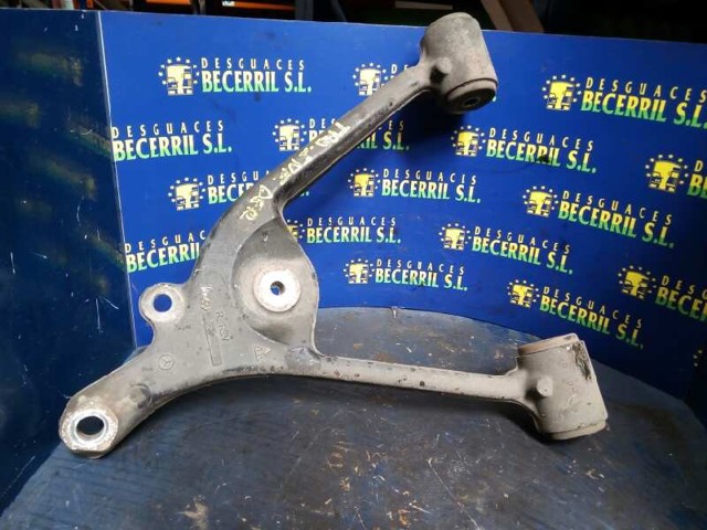 1633520501 Brazo superior derecho de la suspensión trasera  en stock Sabadell