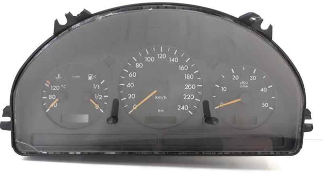 1635409511 Mercedes