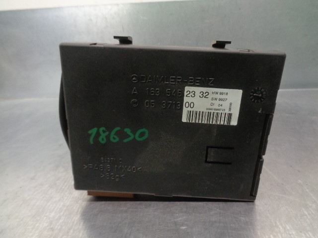 1635452332 Mercedes
