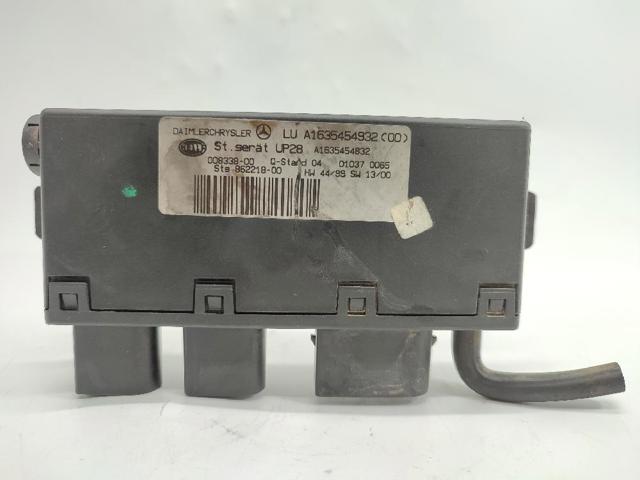 1635454832 Mercedes