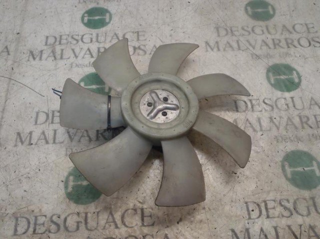 Ventilador derecho del radiador de refrigeración 1636128070 TOYOTA