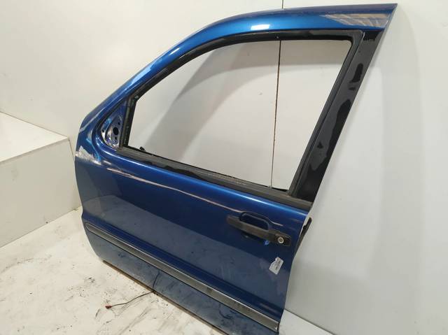 1637201505 Mercedes