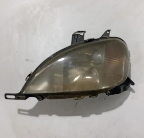 1638200049 Mercedes