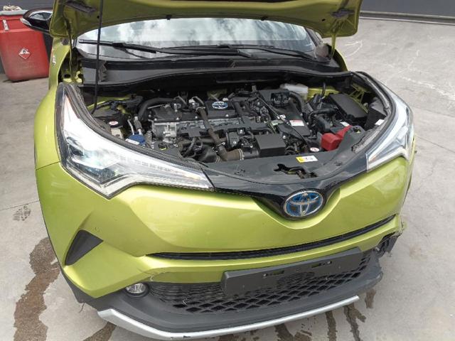 Toyota C-HR X10