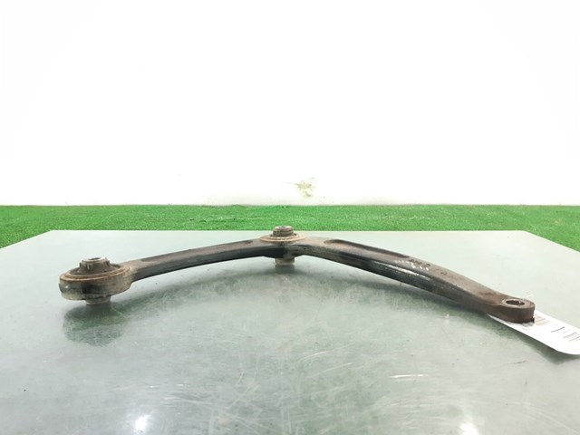 1643188580 Brazo inferior izquierdo de la suspensión delantera comprar Sevilla