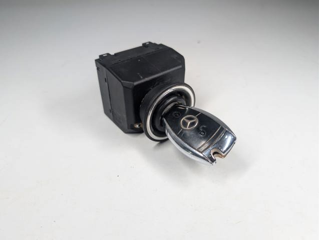 1645450908 Mercedes