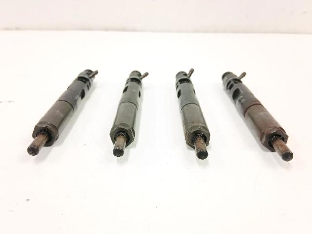 166000897R RENAULT Inyector de combustible  comprar en Jaén