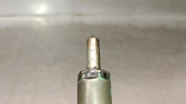 RENAULT 166001137R Inyector de combustible  comprar en Ponferrada