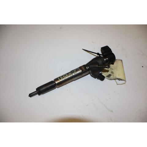 166006212R MERCEDES Inyector de combustible  disponible Ourense