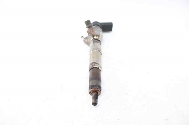 RENAULT 166008052R Inyector de combustible  disponible España
