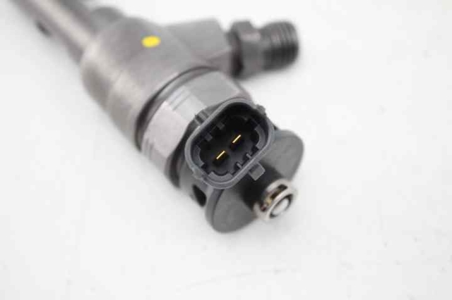 166008399R RENAULT Inyector de combustible  disponible Ourense