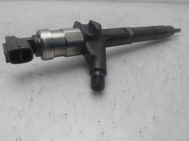 16600AU600 NISSAN Inyector  en stock Huelva