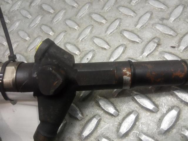 Inyector de combustible 16600EB300 NISSAN