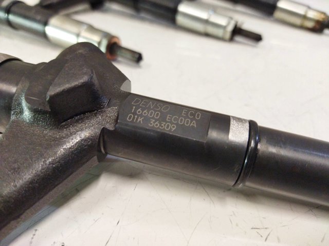 NISSAN 16600EC00A Inyector de combustible  comprar en Murcia