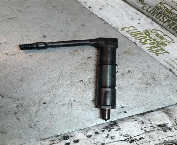 16600VK525 Nissan/Infiniti
