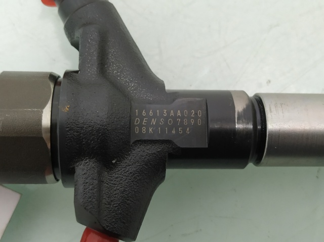 SUBARU 16613AA020 Inyector de combustible  comprar en Murcia