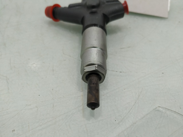 16613AA020 Inyector de combustible  disponible Burgos