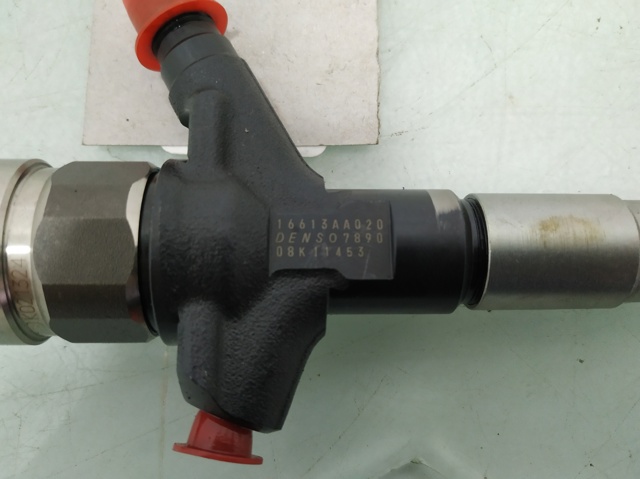 SUBARU 16613AA020 Inyector  en stock Valencia