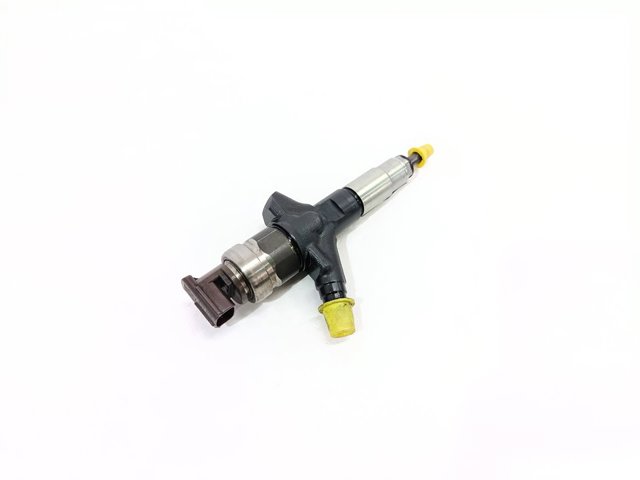SUBARU 16613AA030 Inyector  en stock Terrassa