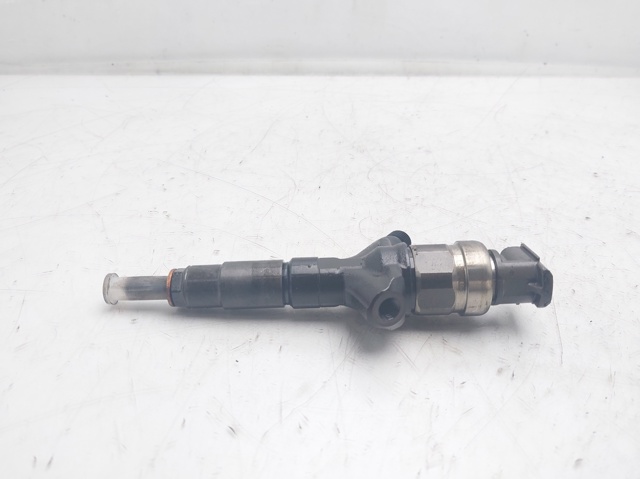 SUBARU 16613AA030 Inyector de combustible  disponible España