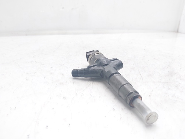 16613AA030 Inyector  en stock Sabadell