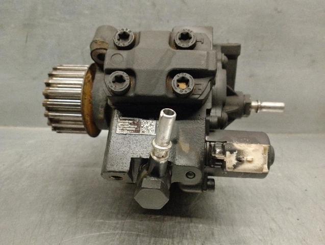 RENAULT 167003669R Bomba inyectora  en stock Terrassa