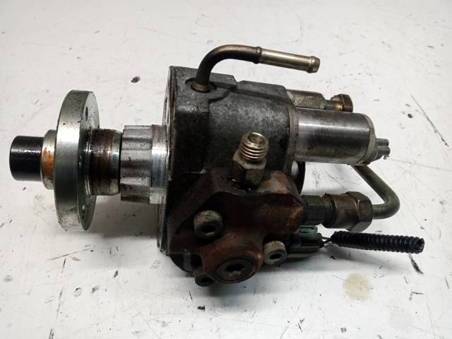 16700AW401 Nissan/Infiniti