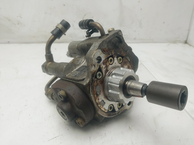 16700AW420 Nissan/Infiniti