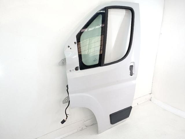 1682477580 Puerta delantera izquierda  comprar en Zaragoza
