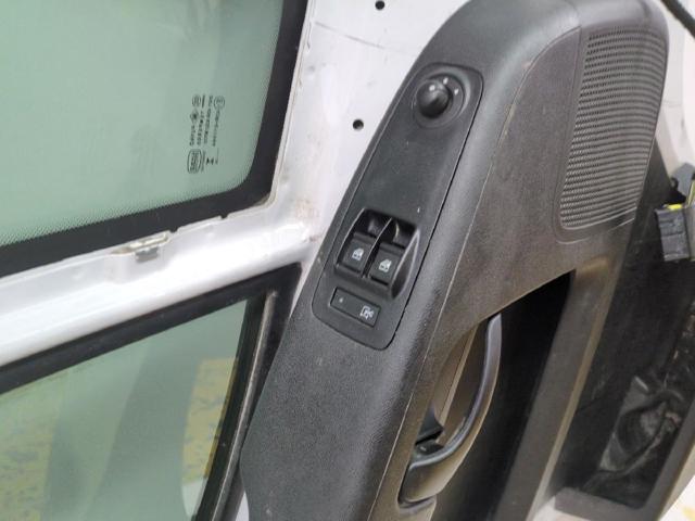 1682477580 PEUGEOT Puerta delantera izquierda comprar Madrid