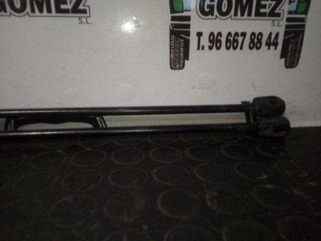 FORD 1683725 Amortiguador maletero  en stock Valencia