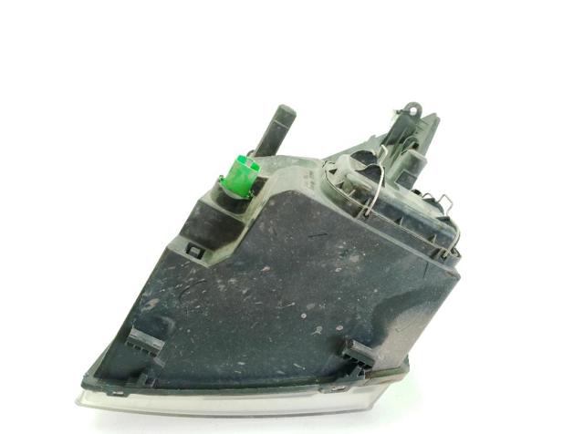 1684408 Faro derecho  en stock Granada