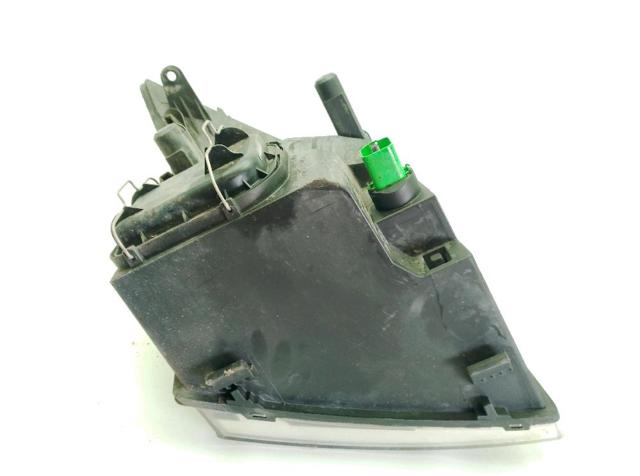 1684410 Faro izquierdo  en stock Sabadell