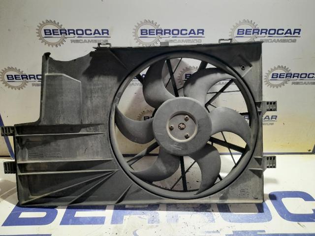 1685000193 MERCEDES Difusor del radiador de refrigeración con motor y hélice  comprar en Jaén