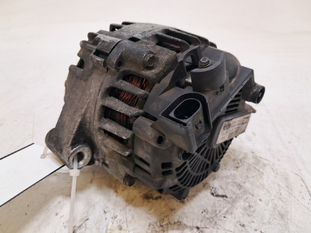 1685794 Alternador  en stock Castellón