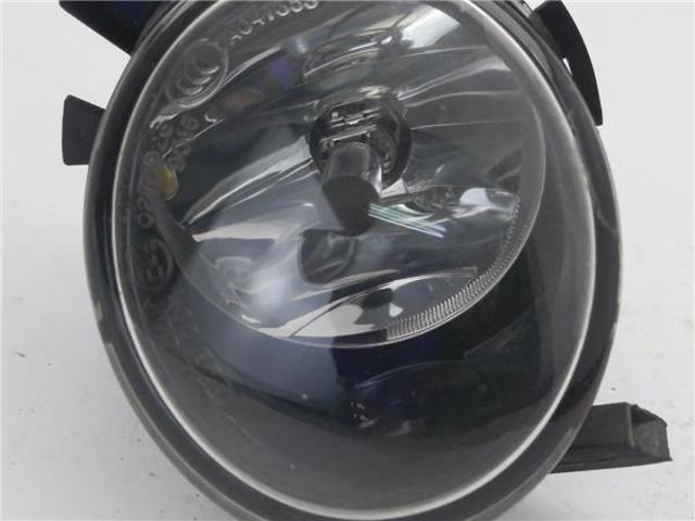 VAG 16860801L Faro antiniebla izquierdo  disponible Lugo
