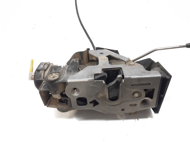 1687202235 MERCEDES Cerradura de puerta delantera derecha comprar Alcalá