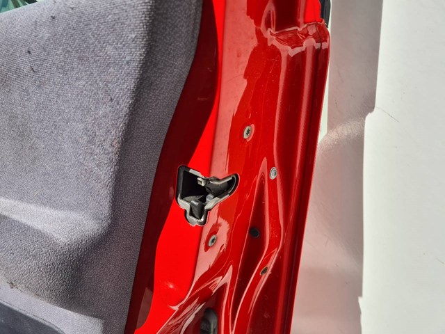 MERCEDES 1687202235 Cerradura de puerta delantera derecha  comprar en Albacete
