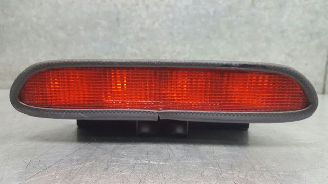 1688200056 MERCEDES Tercera luz de freno comprar Alcalá