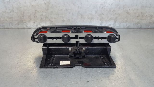 MERCEDES 1688200056 Luz de freno trasera adicional  comprar en Ponferrada