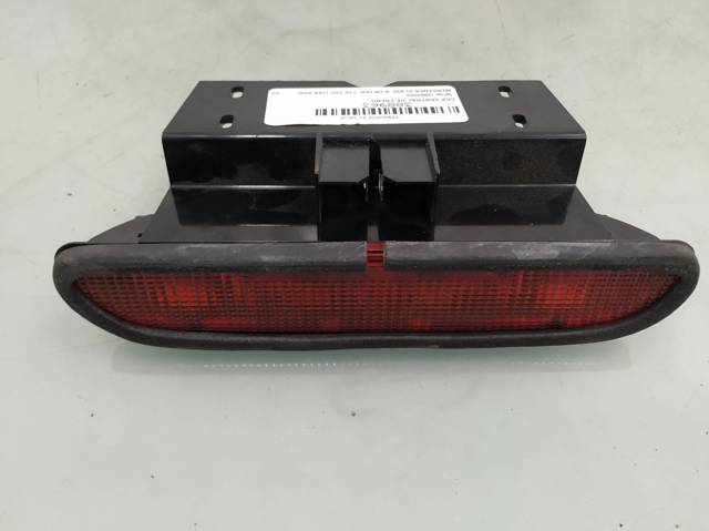 MERCEDES 1688200056 Luz de freno trasera adicional  comprar en Ponferrada