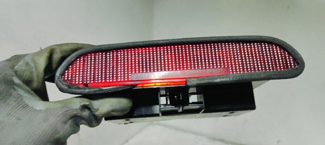 1688200056 Luz de freno trasera adicional  disponible Málaga