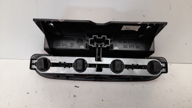 MERCEDES 1688200056 Luz de freno trasera adicional  disponible Lugo