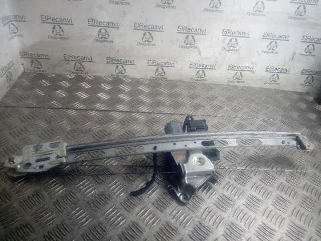 1688201142 Mercedes